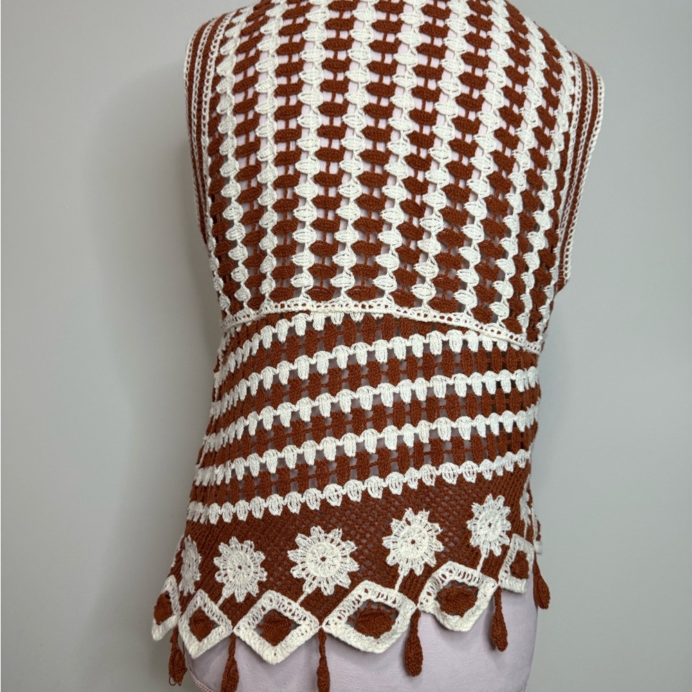 GREIGE Brown and White Crochet Sleeveless cropped top in size XL - Picture 5 of 12